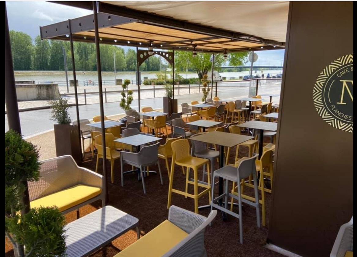 Aménagement du BAR & CAV A VIN LE MILLESIME à MÂCON 1