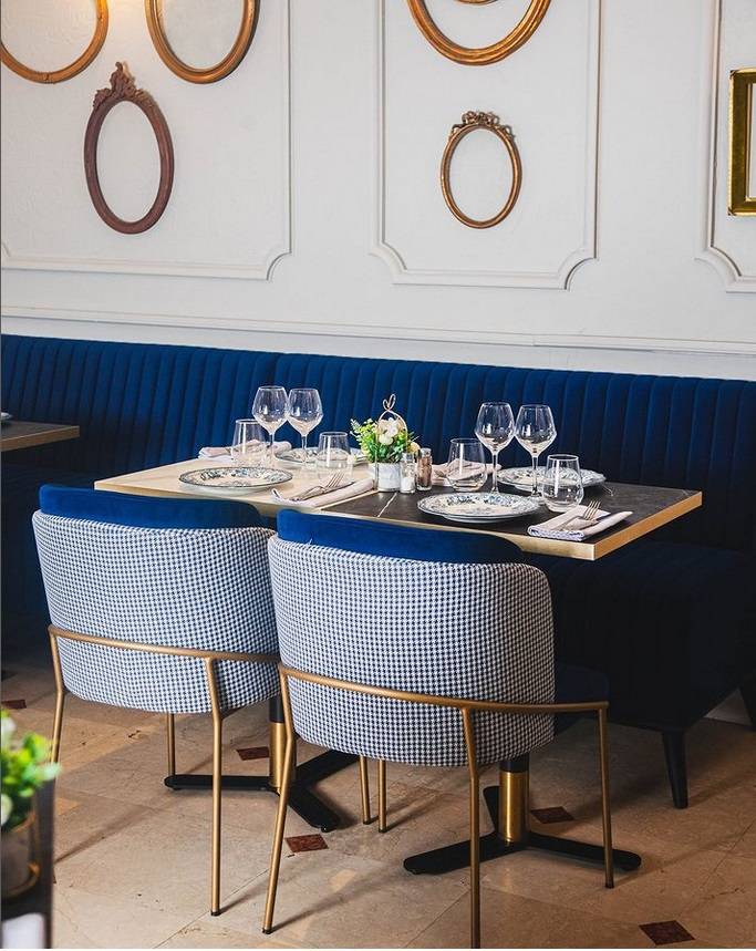 Aménagement du restaurant Chapeau à Versailles