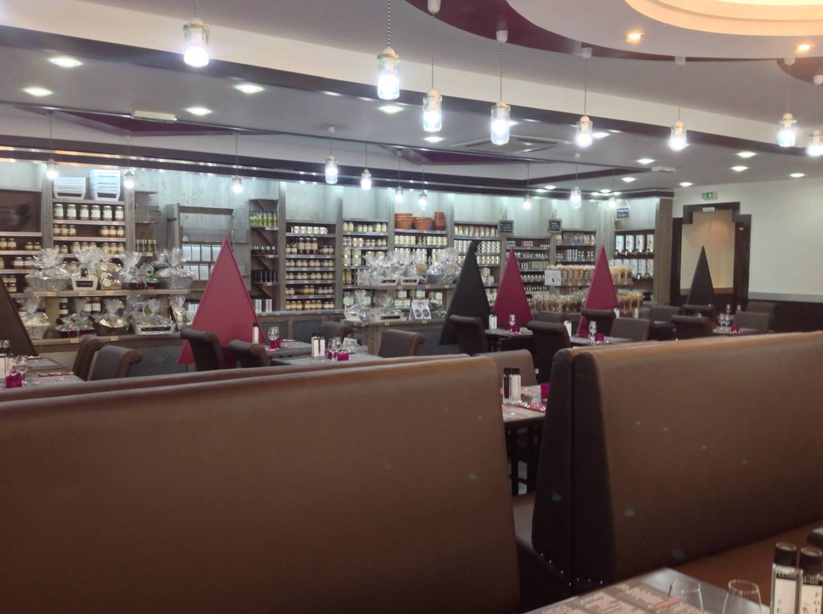 Aménagement d'une Conserverie Restaurant 1